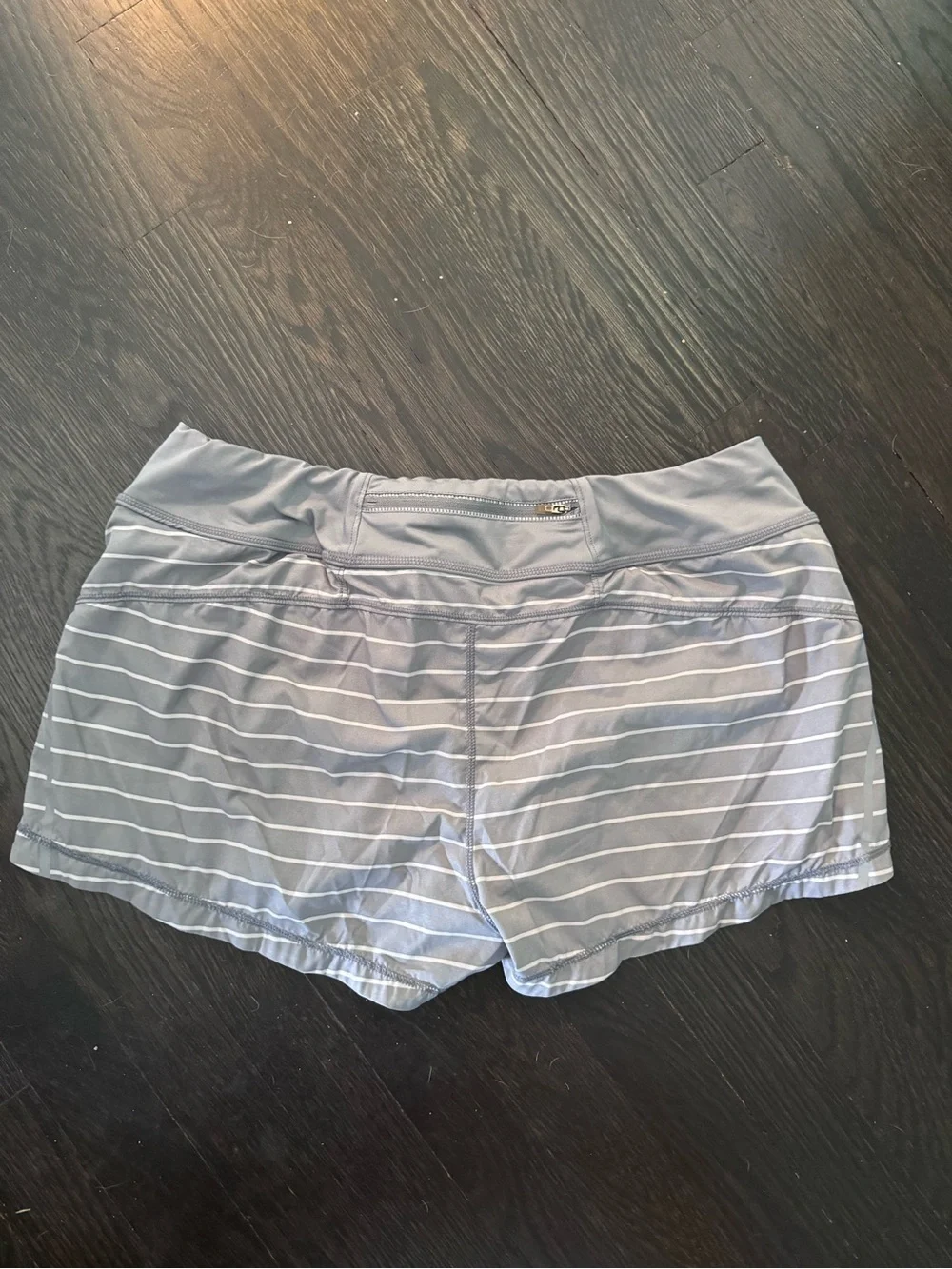 Athleta Light Gray Striped Women’s Active Shorts